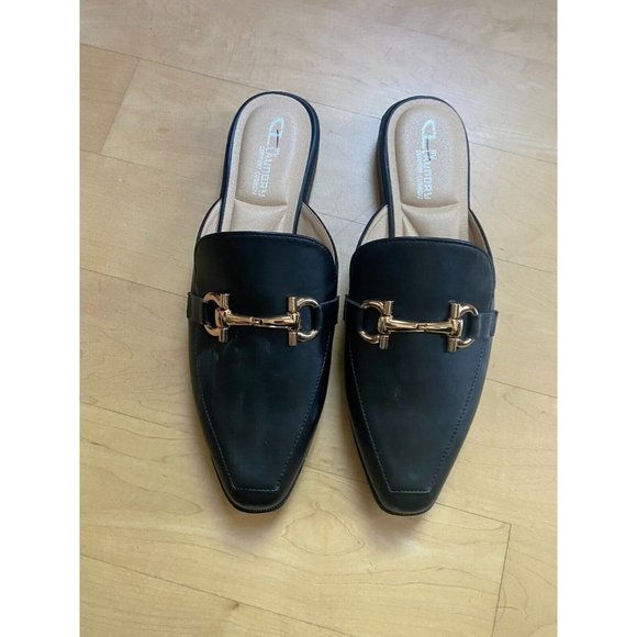 CLBY Laundry BNWOT "Score" buckle mules slides flats NEW black - Picture 2 of 7